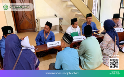 Interview Tahap III PPDB MTs Darun Najah, Pengasuh Ajak Wali Santri Mentirakati Putra-putrinya