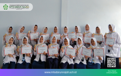 17 Siswi MTs Darun Najah Raih Medali Emas Olimpiade QEC Kompetensi Siswa Indonesia Januari 2026