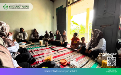 MTs Darun Najah Takziyah ke Rumah Duka Keluarga Ustadzah Vita Nur Indahsari