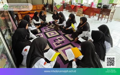 Pembacaan Wirdul Latif Jadi Rutinitas Spiritual Guru MTs Darun Najah Sebelum KBM