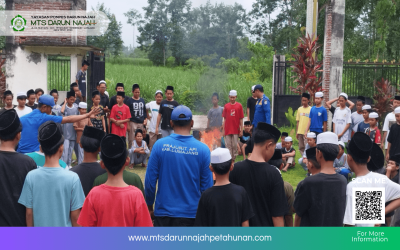 MTs Darun Najah Gelar Sosialisasi dan Simulasi Penanganan Bencana Bersama Damkar Lumajang