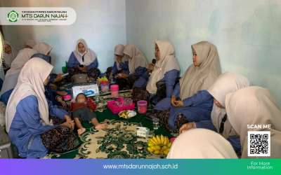 Pererat Ukhuwah dan Evaluasi Program, Guru MTs Darun Najah Gelar Anjangsana di Kediaman Ustadzah Anis Filailiyah
