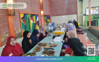 MTs Darun Najah Gelar Pembinaan Tendik dan Buka Bersama